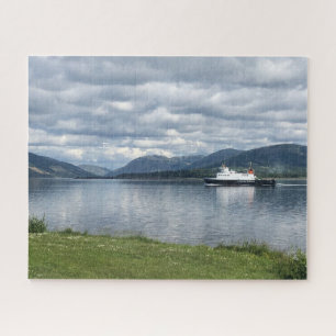 Puzzle Ferry navegando en la bahía de Rothesay, Isla de B