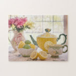 Puzzle Fiesta de té de verano ruso<br><div class="desc">Fiesta de té con flores silvestres en la jarra de cerámica,  té de cerámica con limones y limas sobre la mesa con luz que entra por la ventana de fondo.</div>