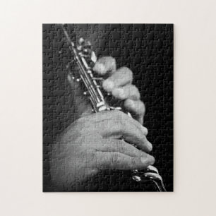 Puzzle Flauta siendo tocada en blanco y negro por gitano
