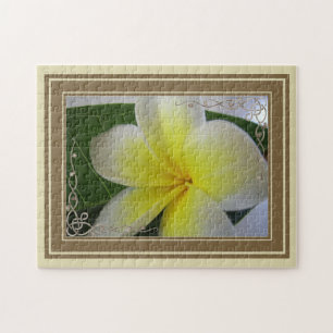 Puzzle Flor blanca y amarilla del Frangipani