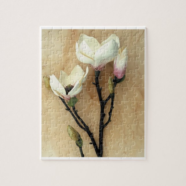 Puzzle Flor de magnolia en Parchment Fotografía moderna (Vertical)