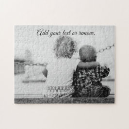 Puzzle Foto de una hermana pequeña abrazando a su hermano