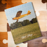 Puzzle Foto del avión Piper J3, noche de juego, personali<br><div class="desc">Diseñado para pilotos, entusiastas de la aviación y amantes del rompecabezas por igual, este intrincado rompecabezas da vida a la emoción de la rotorartesanía, pieza por pieza. Tanto si eres un piloto experimentado como simplemente admiras la precisión y el poder del vuelo, este rompecabezas ofrece un reto divertido y gratificante....</div>