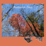 Puzzle Fotografía de árboles otoñales del cielo colorido<br><div class="desc">Coloridas hojas de otoño en árboles de las montañas Blue Ridge del oeste de Carolina del Norte en un rompecabezas fotográfico con texto de personalizable. Esta imagen fotográfica de árboles con hojas coloridas fue capturada en el Bosque Estatal de DuPont, NC. Mirando hacia arriba, el cielo azul se ve a...</div>