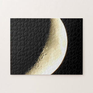 Puzzle Fotografía de cerca de los cráteres de la Luna