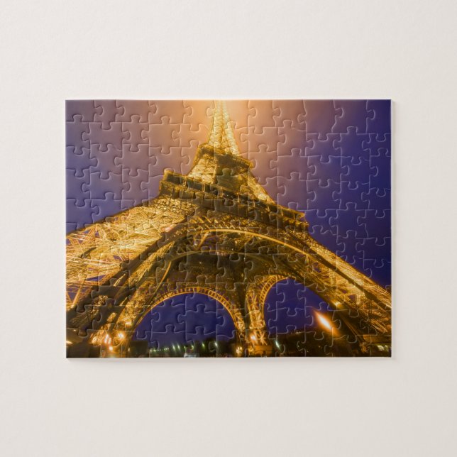 Puzzle Francia, París. Mirando hacia arriba desde la base (Horizontal)