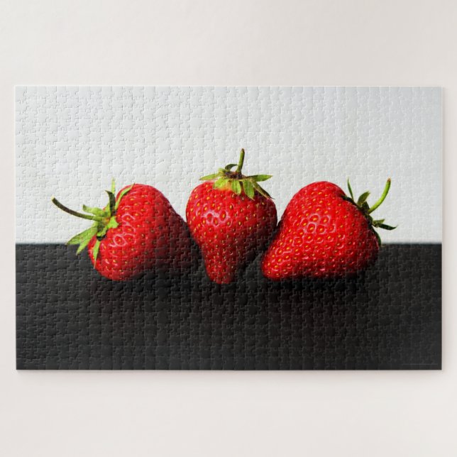 Puzzle Fresas en blanco sobre negro 20x30 1014pc jpcn (Horizontal)