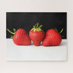 Puzzle Fresas en negro sobre blanco 16x20 520pc jpcnm