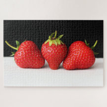 Fresas en negro sobre blanco 20x30 1014pc jpm