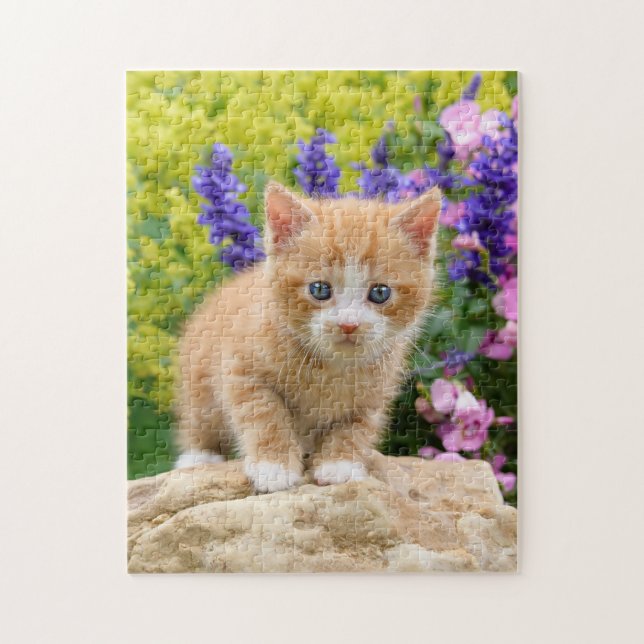 Puzzle Gato de Ginger lindo en el jardín de flores _ (Vertical)