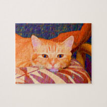 Gato de Tabby anaranjado lindo divertido