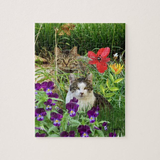 Puzzle Gatos Cutos en el Jardín (Vertical)