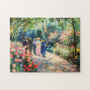 Puzzle Gente caminando por un jardín de rosas