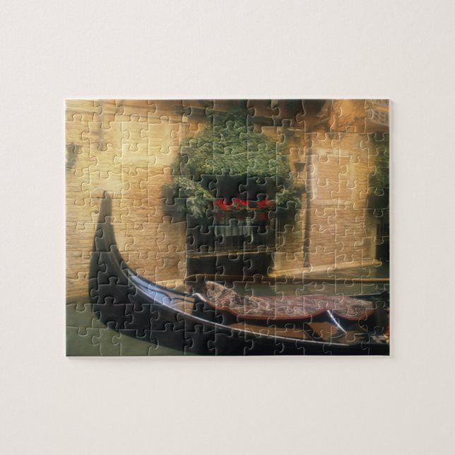Puzzle Gondola and Restaurant, Venecia, Veneto, Italia (Horizontal)