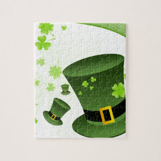 Puzzle Gorras del Leprechaun con 4 tréboles de la hoja