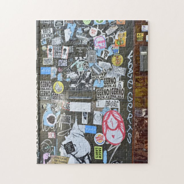 Puzzle Graffiti Street Art Shoreditch Hackney Londres Rei (Vertical)