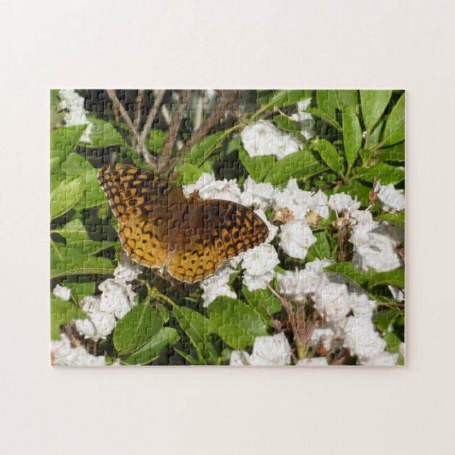 Puzzle Gran Fritillary Manchado en Laurel de Montaña (Horizontal)