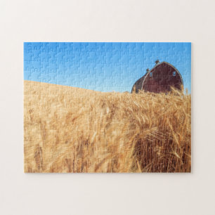 Puzzle Granero, campos de trigo de verano cerca de Spragu