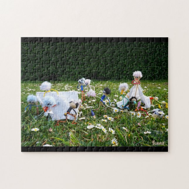 Puzzle Grappige Fubby poppetjes die kamperen. (Horizontal)