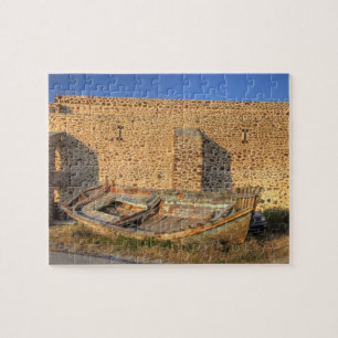 Puzzle Grecia, Santorini, Oia. Antiguo barco pesquero en
