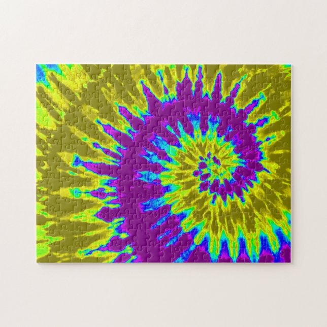 Puzzle Groovy Amarillo y Morado Tie Dye Espiral (Horizontal)