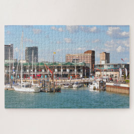 Puzzle Gunwharf Quays Marina, Portsmouth, Inglaterra