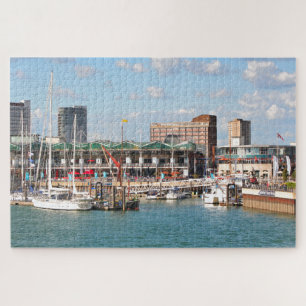 Puzzle Gunwharf Quays Marina, Portsmouth, Inglaterra