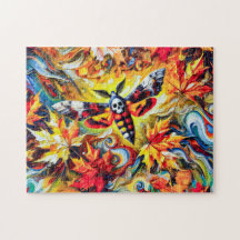 Halk-Moth de la Muerte con hojas de otoño en aceit