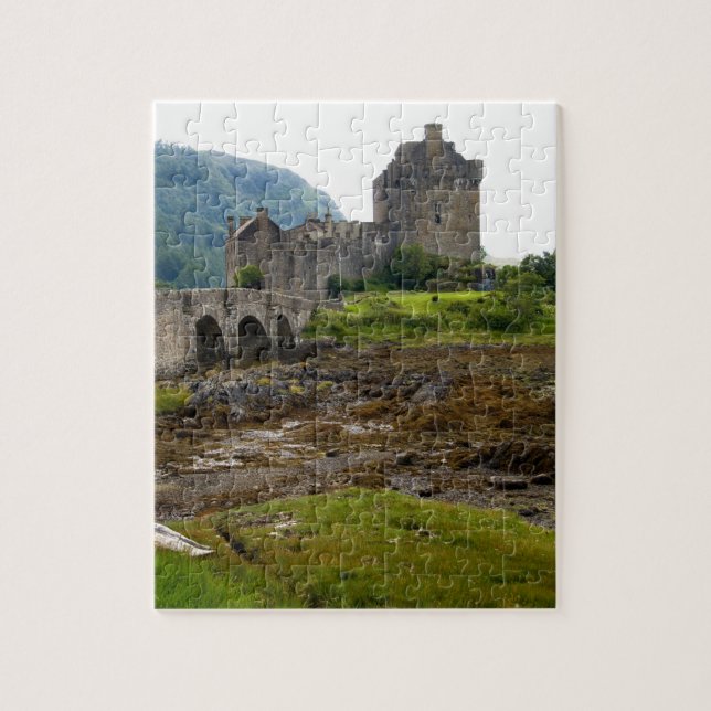 Puzzle Hermoso castillo Eileen Donan en Dornie occidental (Vertical)