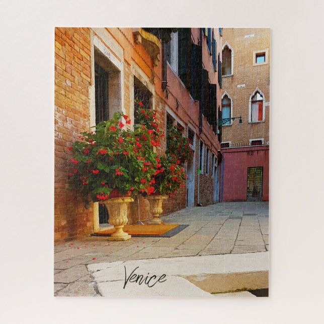 Puzzle Hermosos canales de flores rojas de Venecia Italia (Vertical)