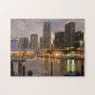 Puzzle Horizonte financiero de Miami en la oscuridad