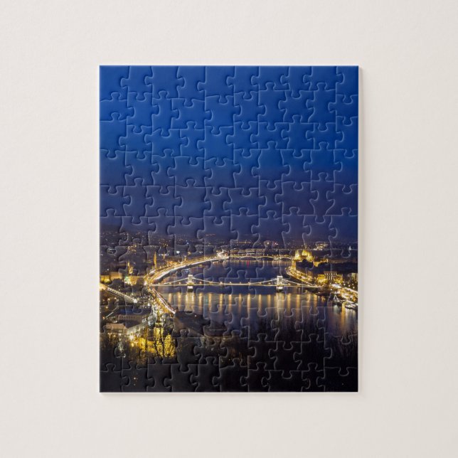 Puzzle Hungría Budapest en panorama nocturno (Vertical)