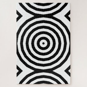 Puzzle Hypnotic Black and White Circle Pattern