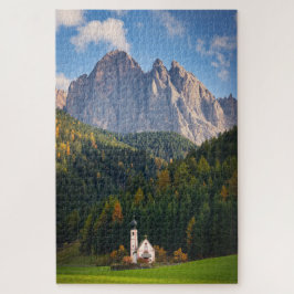 Puzzle Iglesia frente a las montañas Dolomitas en Italia