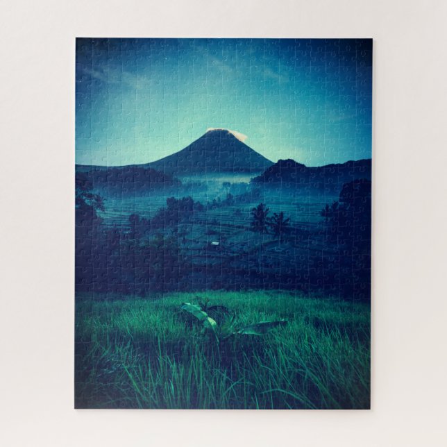 Puzzle imposible - Volcán nocturno (Vertical)