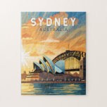 Puzzle Invitación de arte de viajes de Australia en Sydne<br><div class="desc">Diseño de viajes vectoriales retro de Sidney. Sidney,  capital de Nueva Gales del Sur y una de las ciudades más grandes de Australia,  es más conocida por su ópera de Sidney,  al lado del puerto,  con un diseño distintivo de vela.</div>