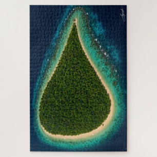 Puzzle Isla de la jungla en forma de lágrima con satélite