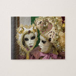 Puzzle Italia, Venecia, Isla Burano. Mujer vestida con