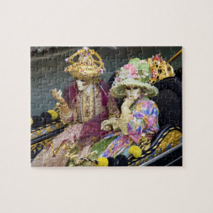 Puzzle Italia, Venecia. Pareja vestida con disfraces para