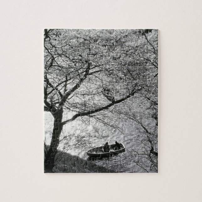 Puzzle Japón, Tokio. Flores de cerezo en el Imperio (Vertical)