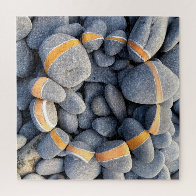 Puzzle jigsaw landart nature art pebbles (Vertical)