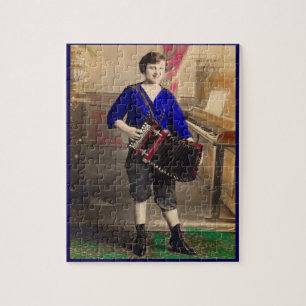 Puzzle Joven acordeonista de los años 20 RPPC