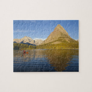 Puzzle Kayak en Swiftcurrent Lake al amanecer en