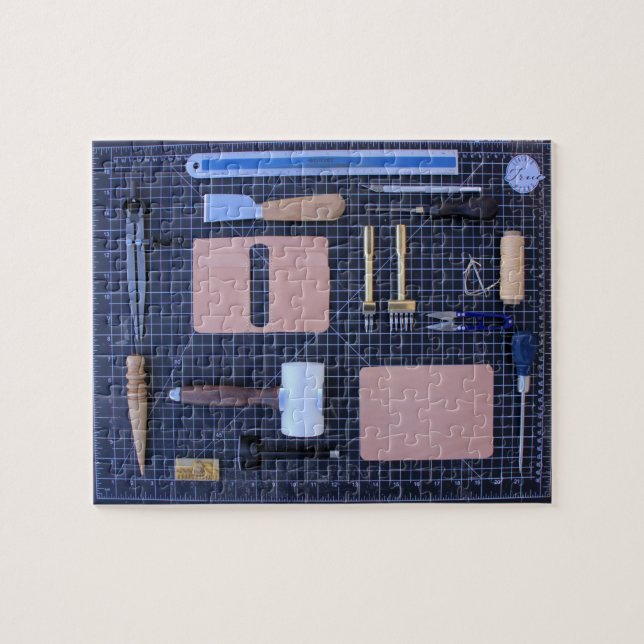 Puzzle Kit de herramientas de trabajadores de cuero - 8x1 (Horizontal)