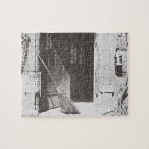 Puzzle La puerta abierta, marzo de 1843 (foto de b/w)