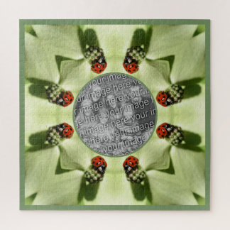 Puzzle Ladybug En Dogwood Nature Añada Su Foto