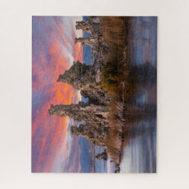 Puzzle Lago Mono con Formación Tufa