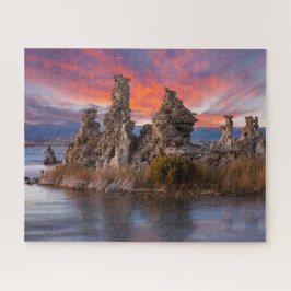 Puzzle Lago Mono con Formación Tufa