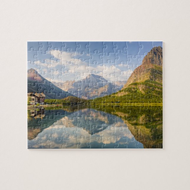 Puzzle Lago Swiftcurrent con el hotel Many Glacier y (Horizontal)
