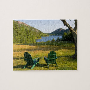 Puzzle Las sillas Adirondack en el césped del Jordán